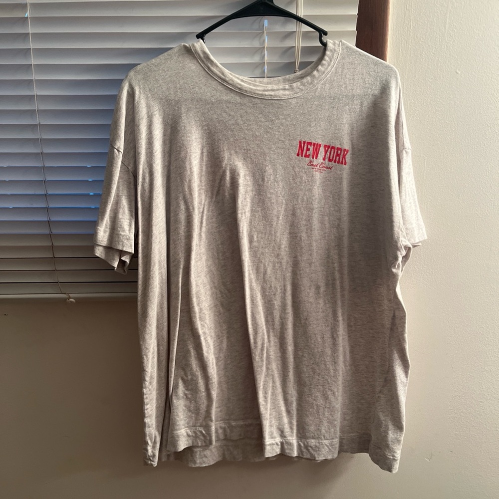 Old Navy Light Gray New York Tee